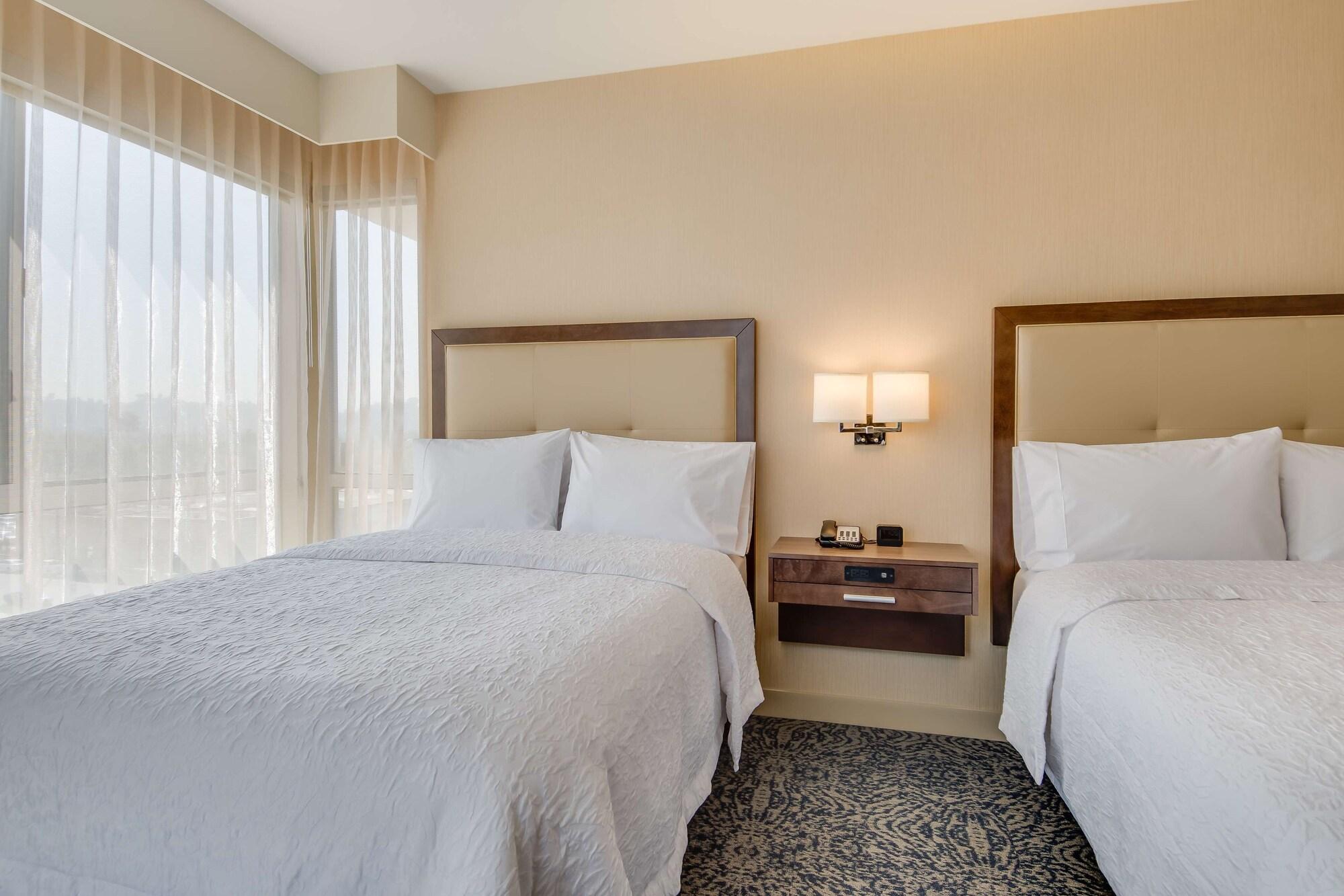 Hampton Inn & Suites Los Angeles - Глендейл Екстер'єр фото