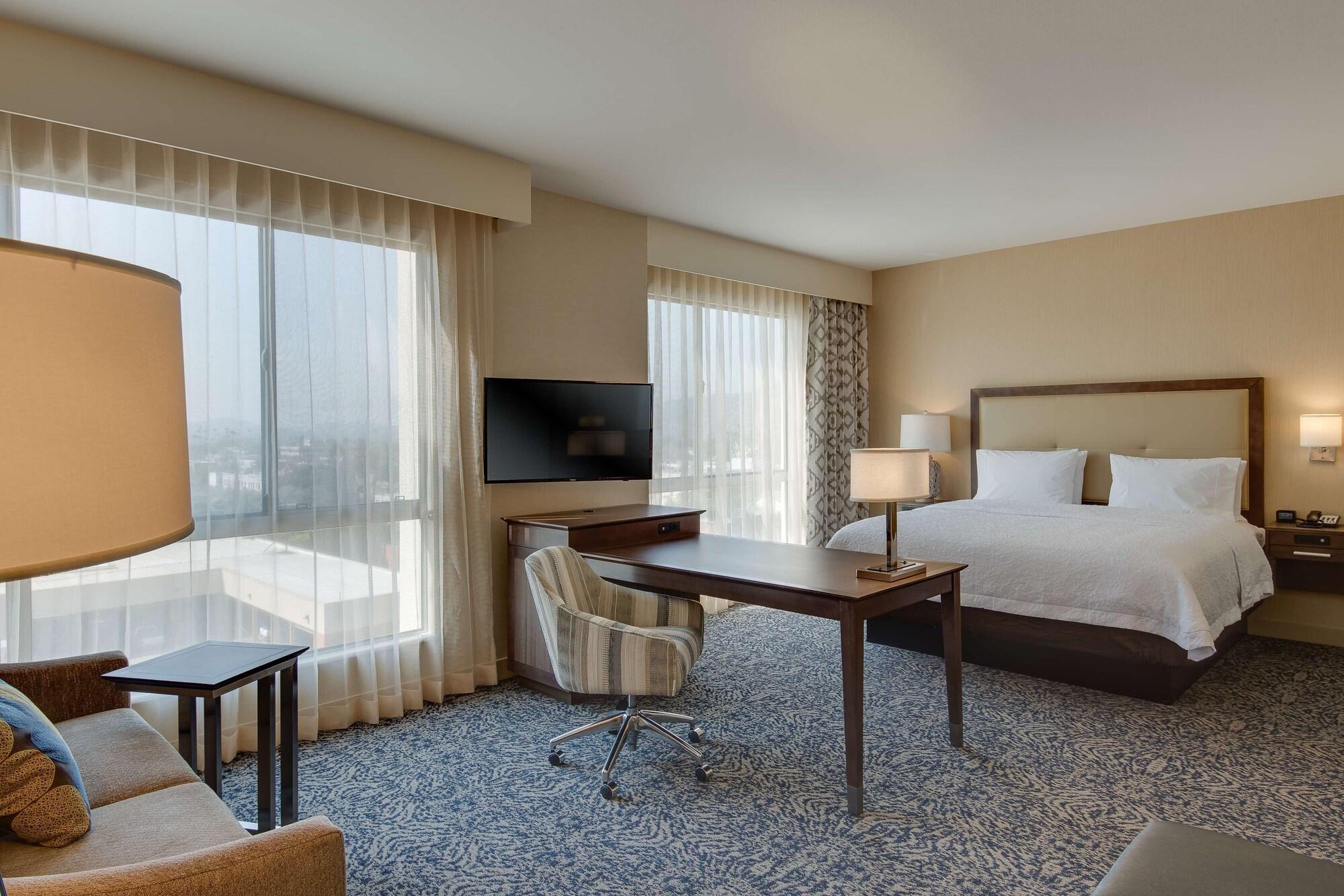 Hampton Inn & Suites Los Angeles - Глендейл Екстер'єр фото