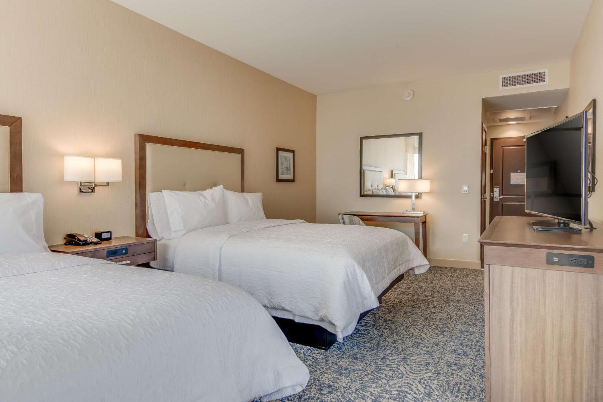 Hampton Inn & Suites Los Angeles - Глендейл Екстер'єр фото